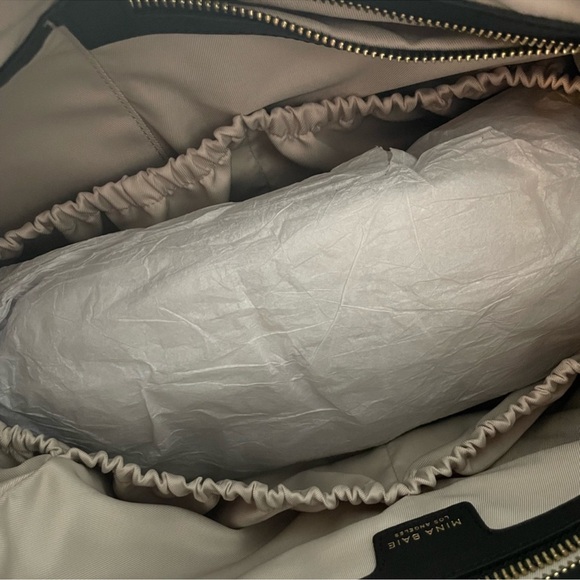 Sienna Leather Hobo Diaper Bag (gold hardware) dead stock - Picture 5 of 9